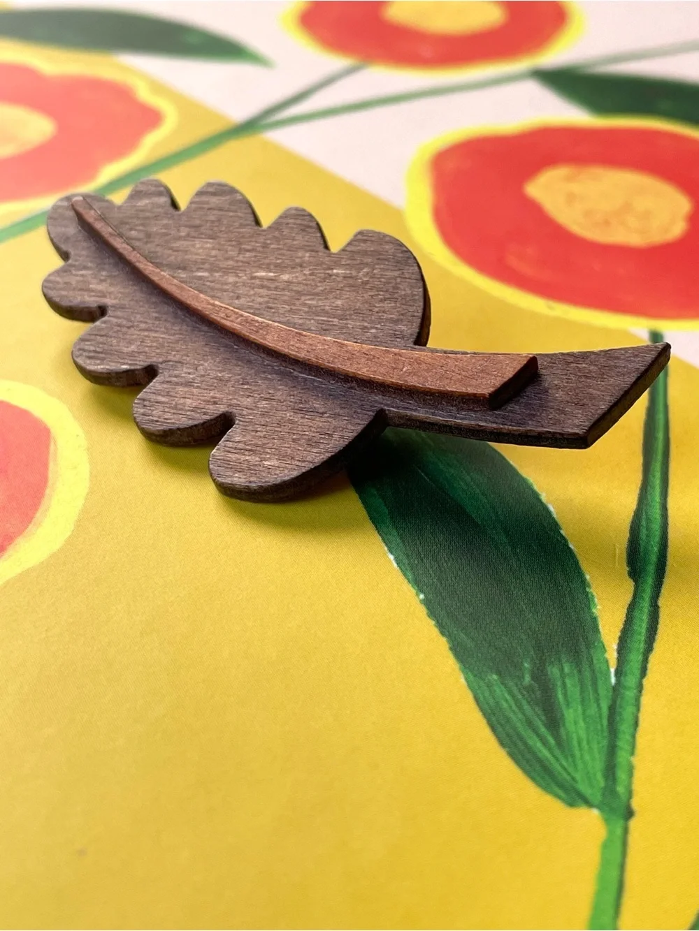 Vintage wooden oak leaf brooch wilderkind boho nature